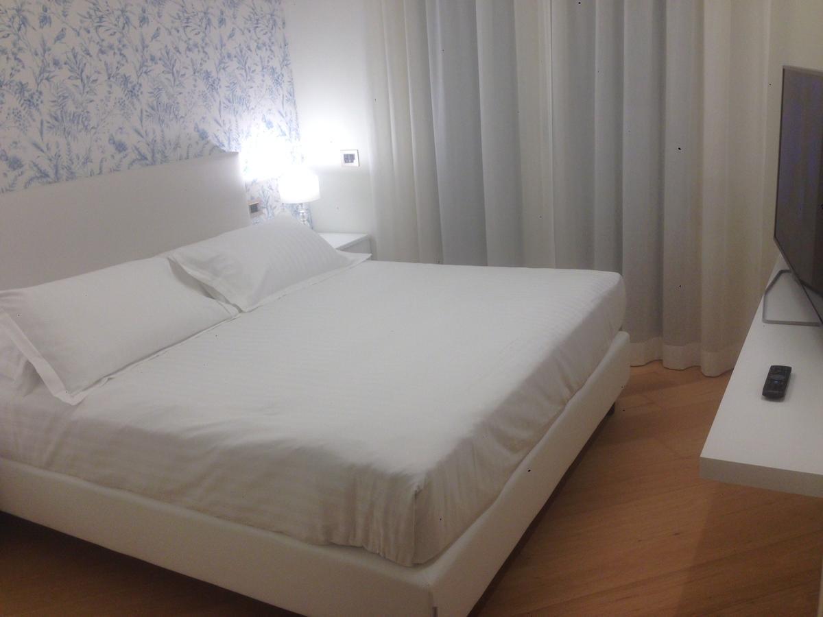 Embassy Aparthotel 리미니 외부 사진