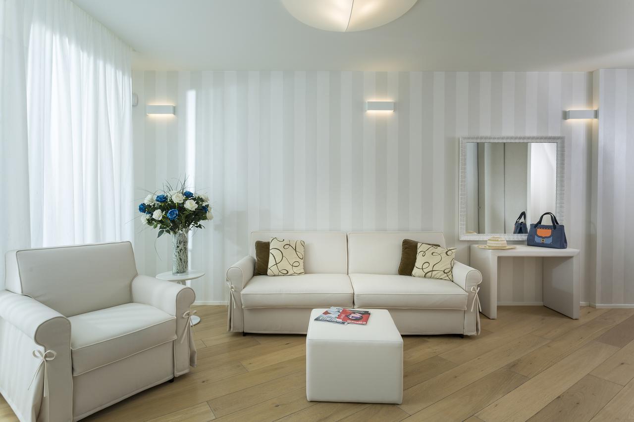 Embassy Aparthotel 리미니 외부 사진