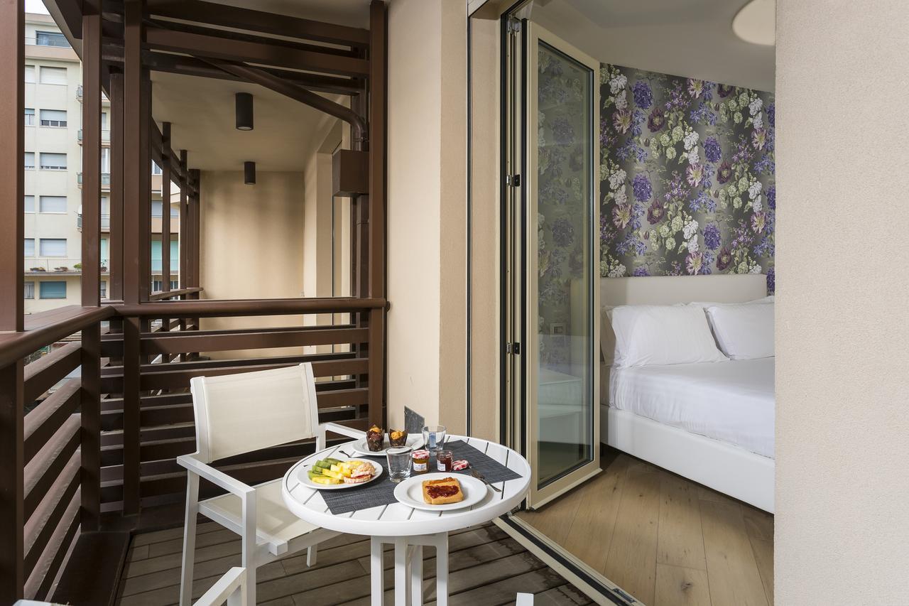 Embassy Aparthotel 리미니 외부 사진