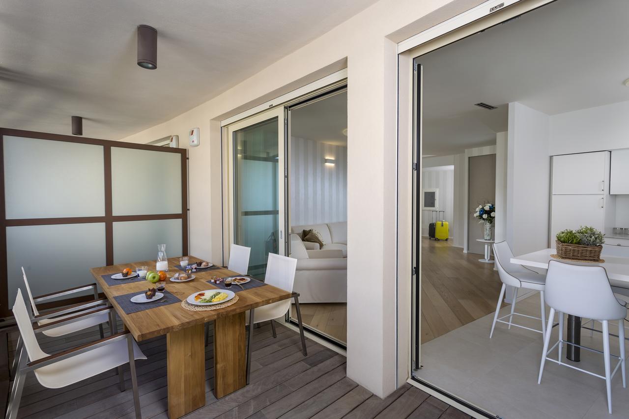 Embassy Aparthotel 리미니 외부 사진